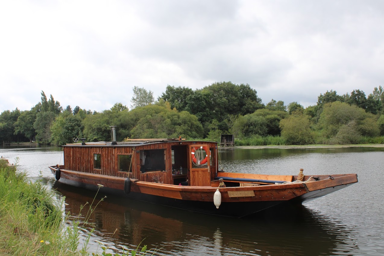 Croisière - Canal de Nantes à Brest - La toue de Blain